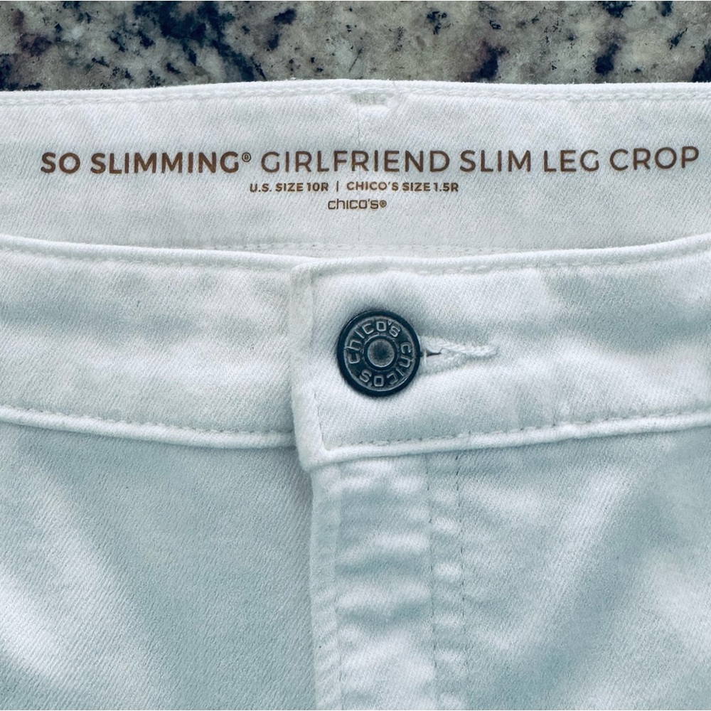 NWOT So Slimming by Chico’s Alabaster Girlfriend Slim Crop Leg Jeans - Picture 8 of 10